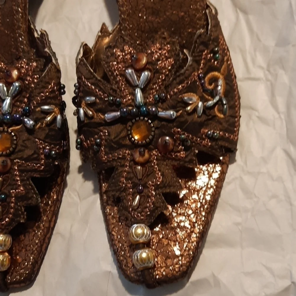 Bertinni Unique Beaded Sandals - Picture 5 of 13